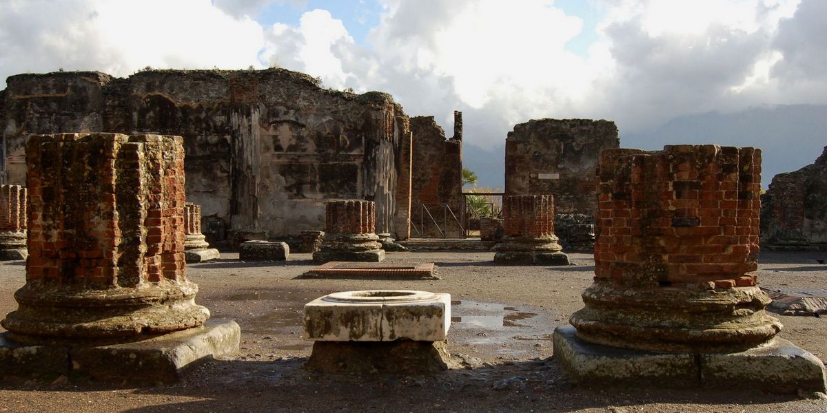 pompeii-remains